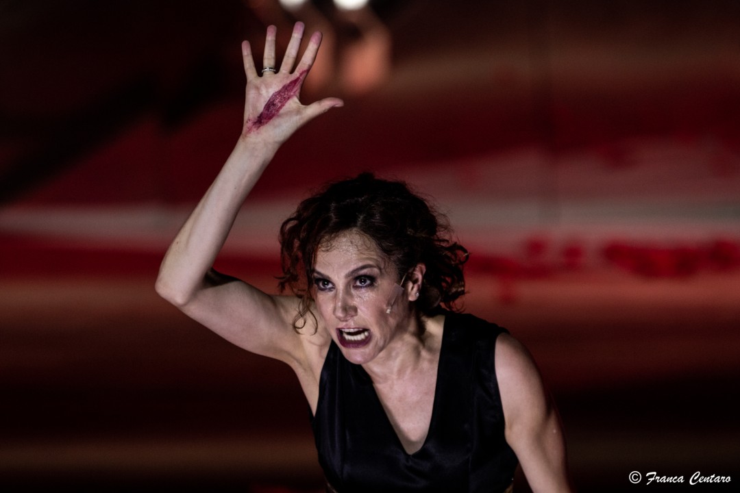 linda-gennari-scena